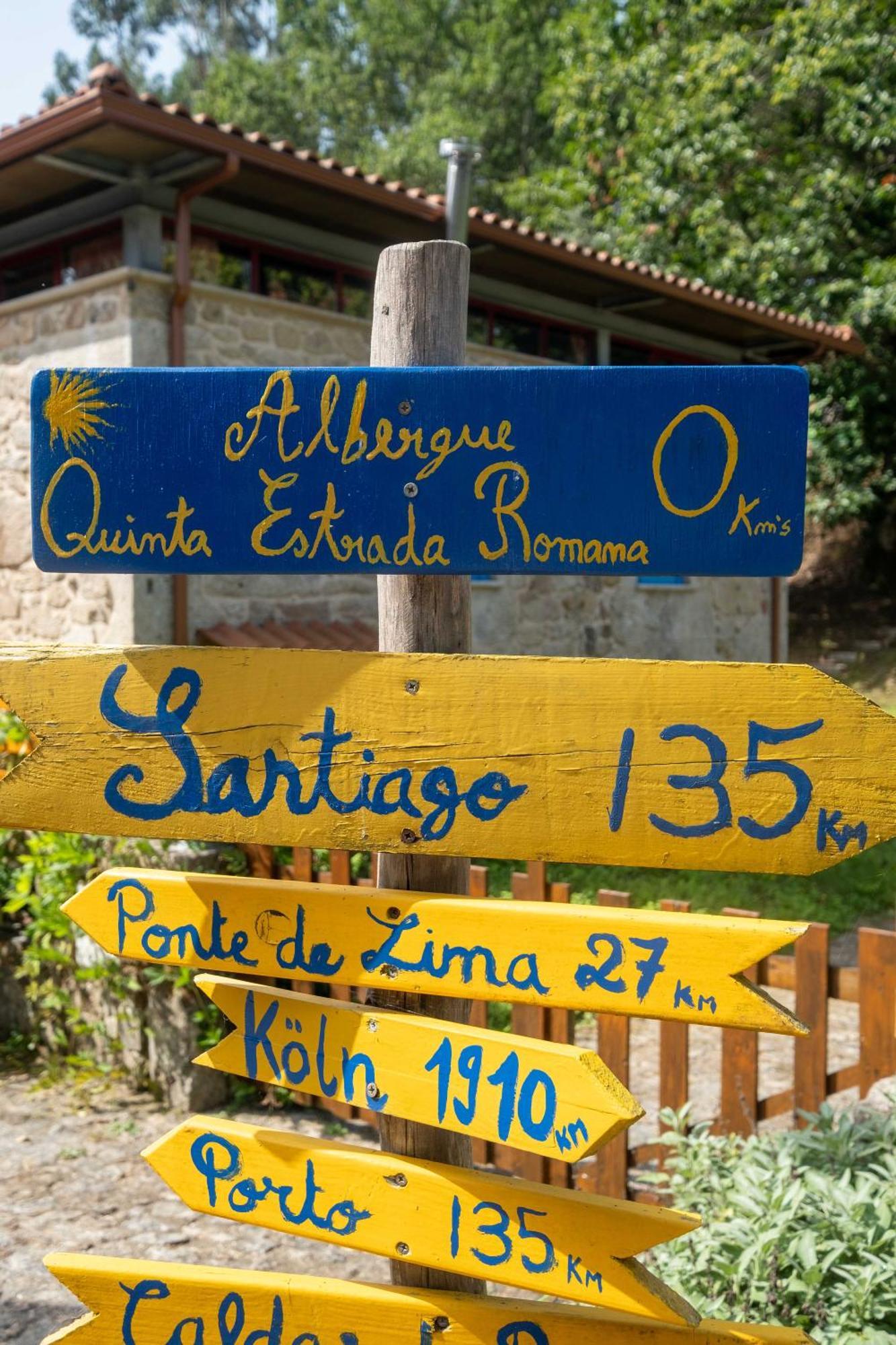 Quinta Estrada Romana - Albergue De Peregrinos Cerdal Exteriör bild